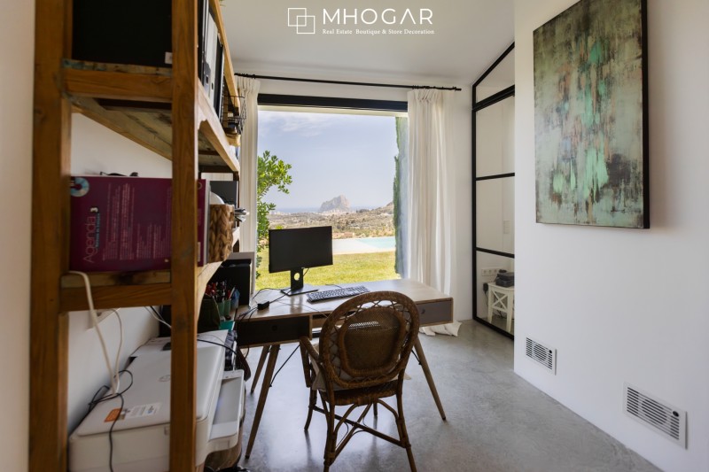  Exclusive Annual Rental - Timeless Design,  Mediterranean Views in La Costa Blanca!